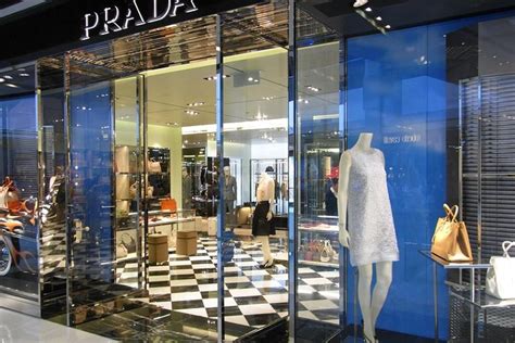 da firenze a prada outlet arezzo|prada outlet 2024.